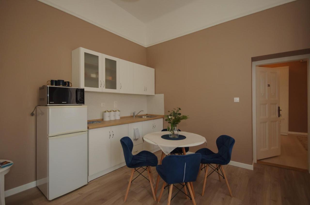 Glamour Apartman Gyula Exterior photo